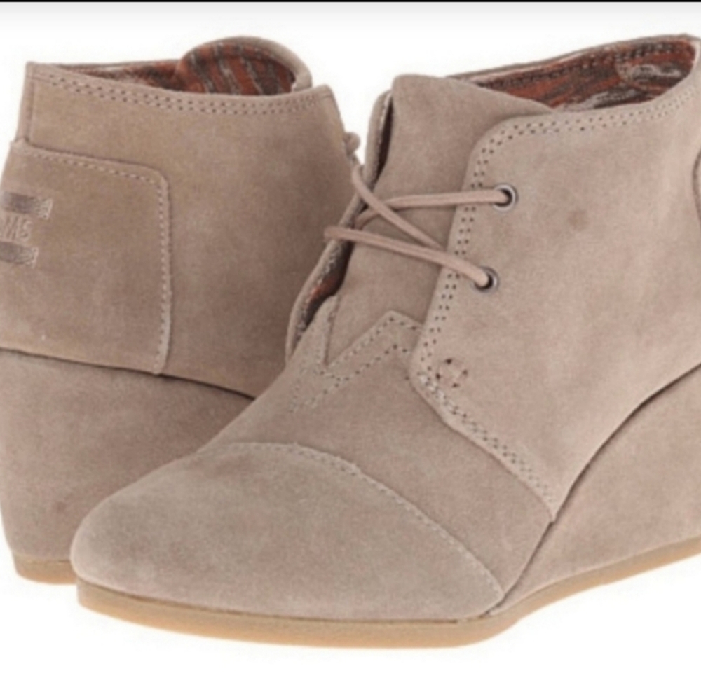 Tom's Tan Suede Ankle Boots
